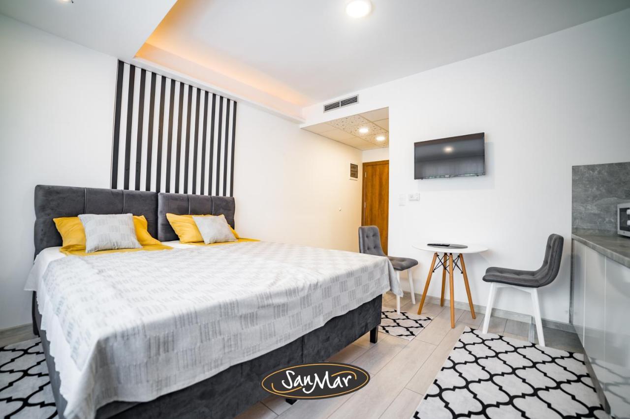 San-Mar Apartments Tuzla Eksteriør bilde