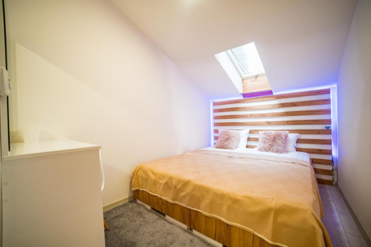 San-Mar Apartments Tuzla Eksteriør bilde