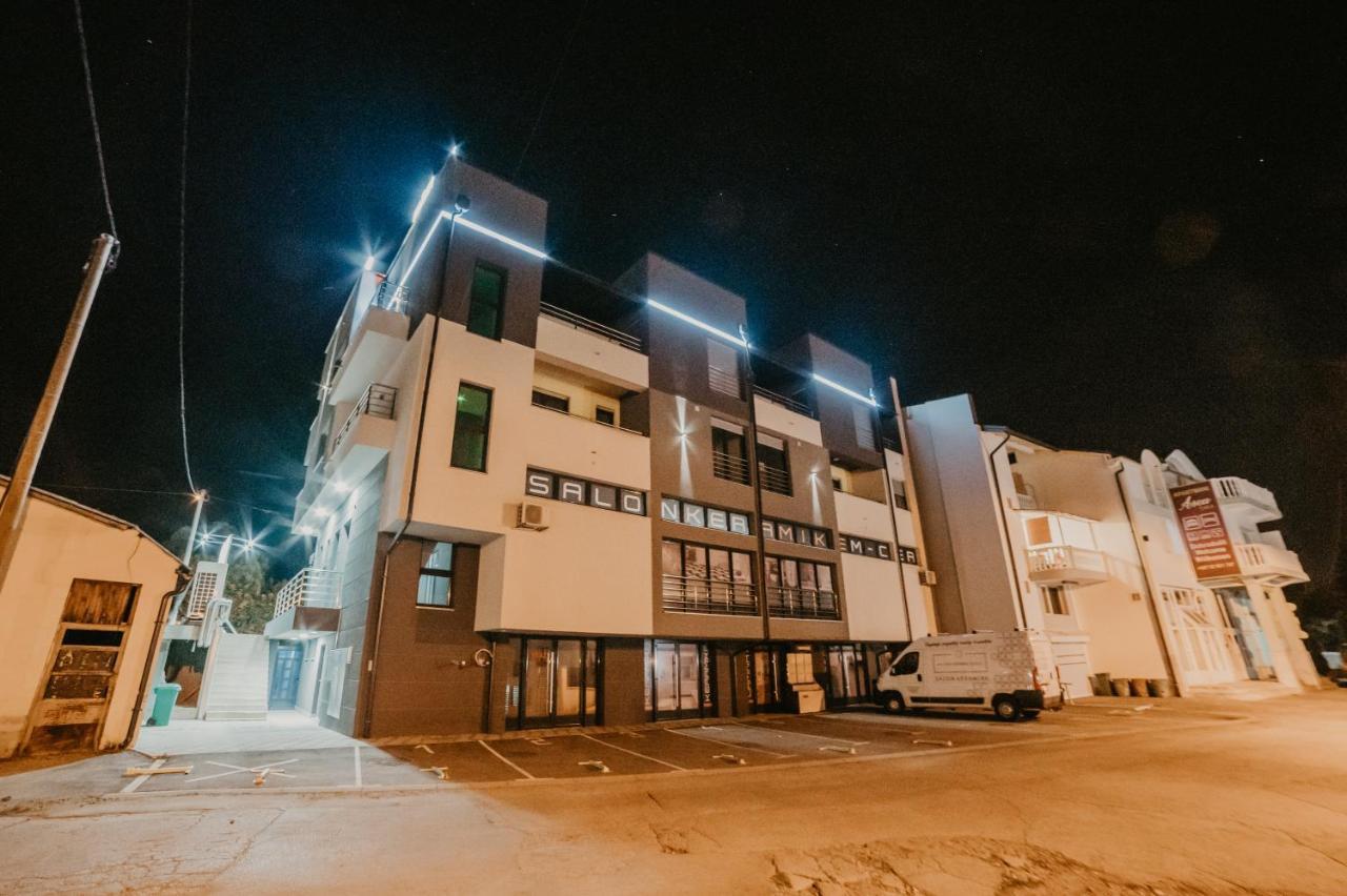 San-Mar Apartments Tuzla Eksteriør bilde